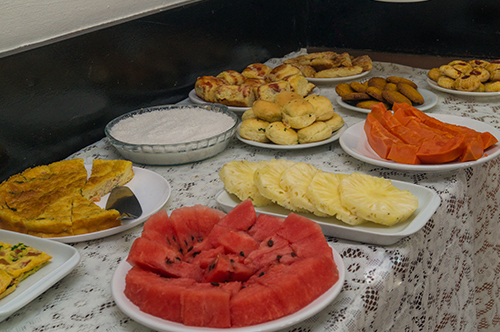 Café da manhã típico baiano da Pousada O Ninho, Salvador